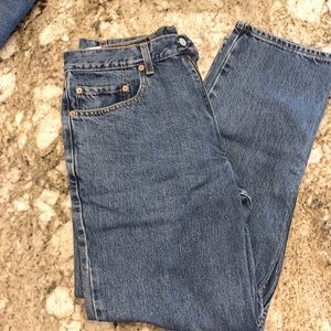 Men’s Levi 550 jeans